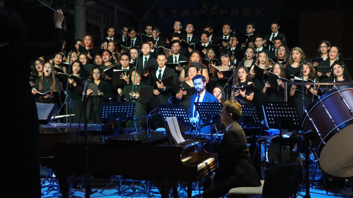 fmarle's tweet photo. La majestuosa Carmina Burana llegará de la mano de la Orquesta Sinfónica de Bogota #FOSBO con dos magistrales conciertos este 9 y 10 de julio en el #TeatroCafam con toda la percusión, más de 65 potentes voces y dos planos de cola Imperdible! https://t.co/oEhFEGCI0H