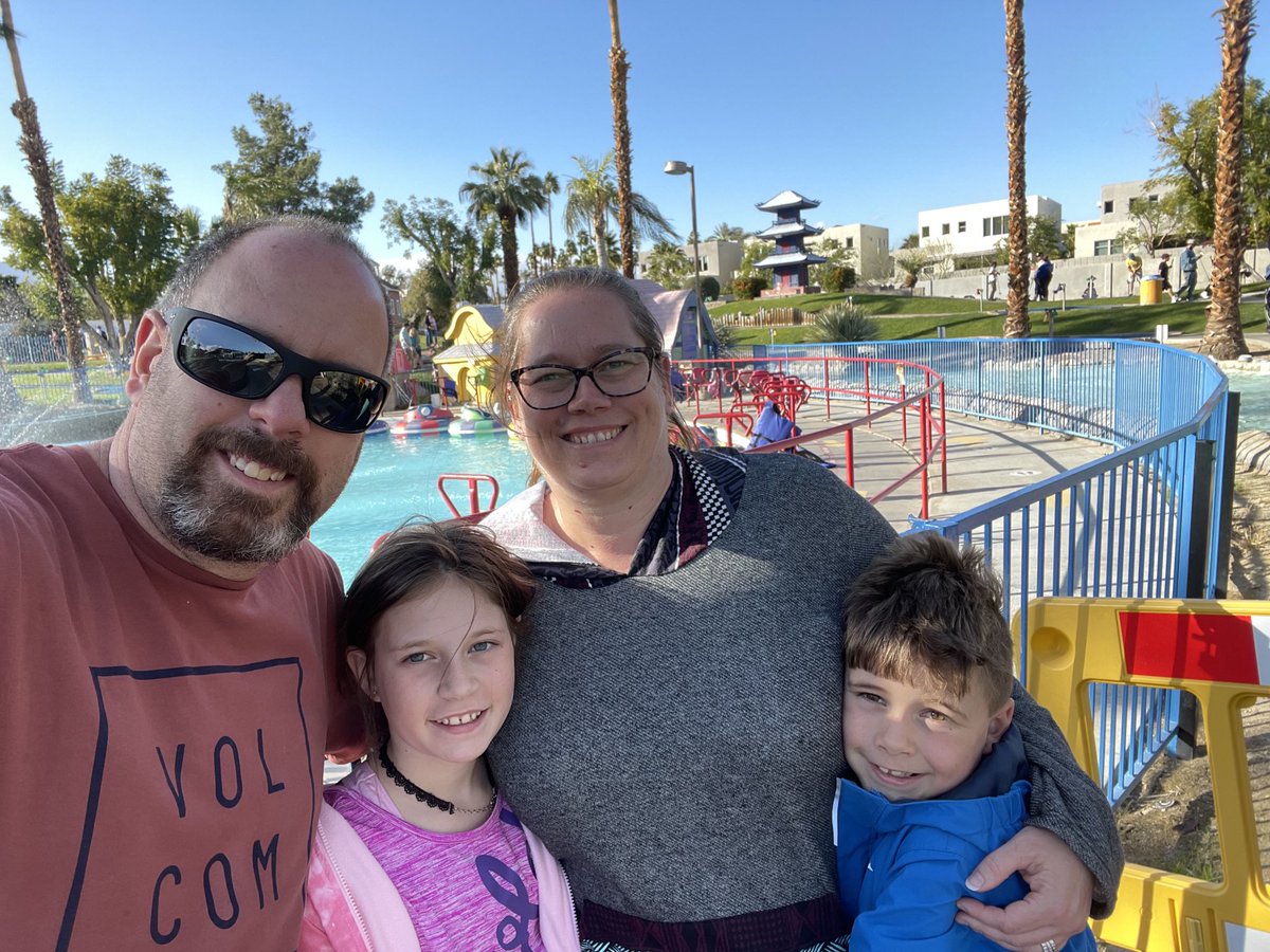 Happy anniversary to my beautiful wife of 11 years and the best mom to our 2 beautiful children ⁦<a href="/PatriciaVerhels/">Patricia Verhelst</a>⁩ 😍❤️