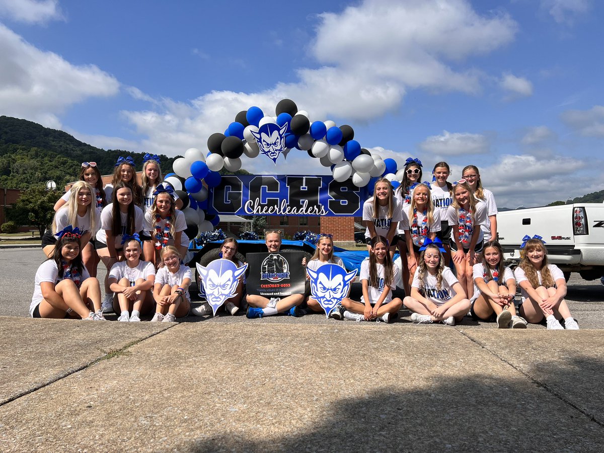 cheer_devils's tweet image. Happy 4th of July from your Gate City HS Cheerleaders!!!!

A huge thank you to Rainbows End Floral for the help with the balloon arch and a super Huge thank you to Jason Fields and Adam Fields with Fields Right, LLC for pulling our float today! 

💙2022 GC 4th of July Parade💙