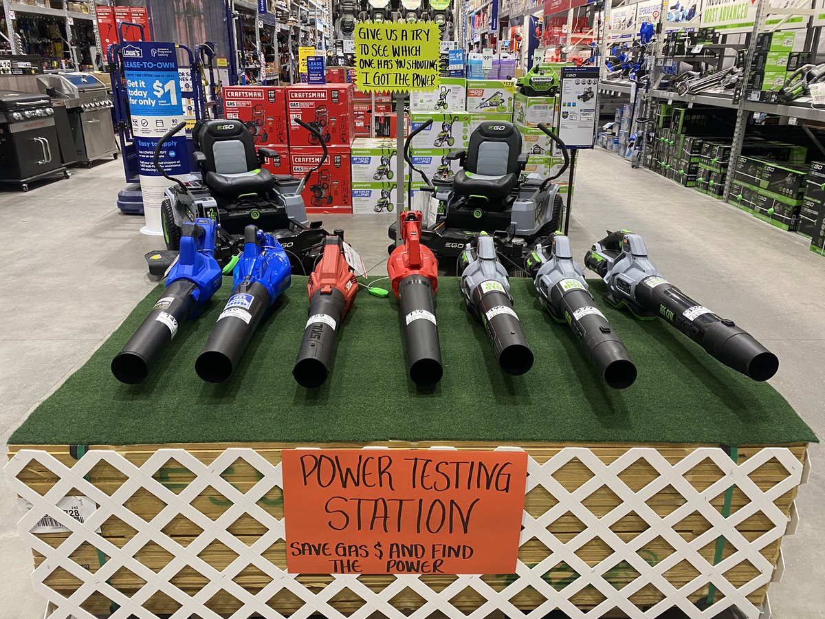 Check out this awesome display at Timonium 👏🏻👏🏻👏🏻Great Job <a href="/BlueBoxR1/">@BlueBoxR1</a> <a href="/BenitoKomadina/">Benito.Komadina@Lowes</a> @J_Alexander1255 <a href="/Curt_Byrum/">Curt Byrum</a>