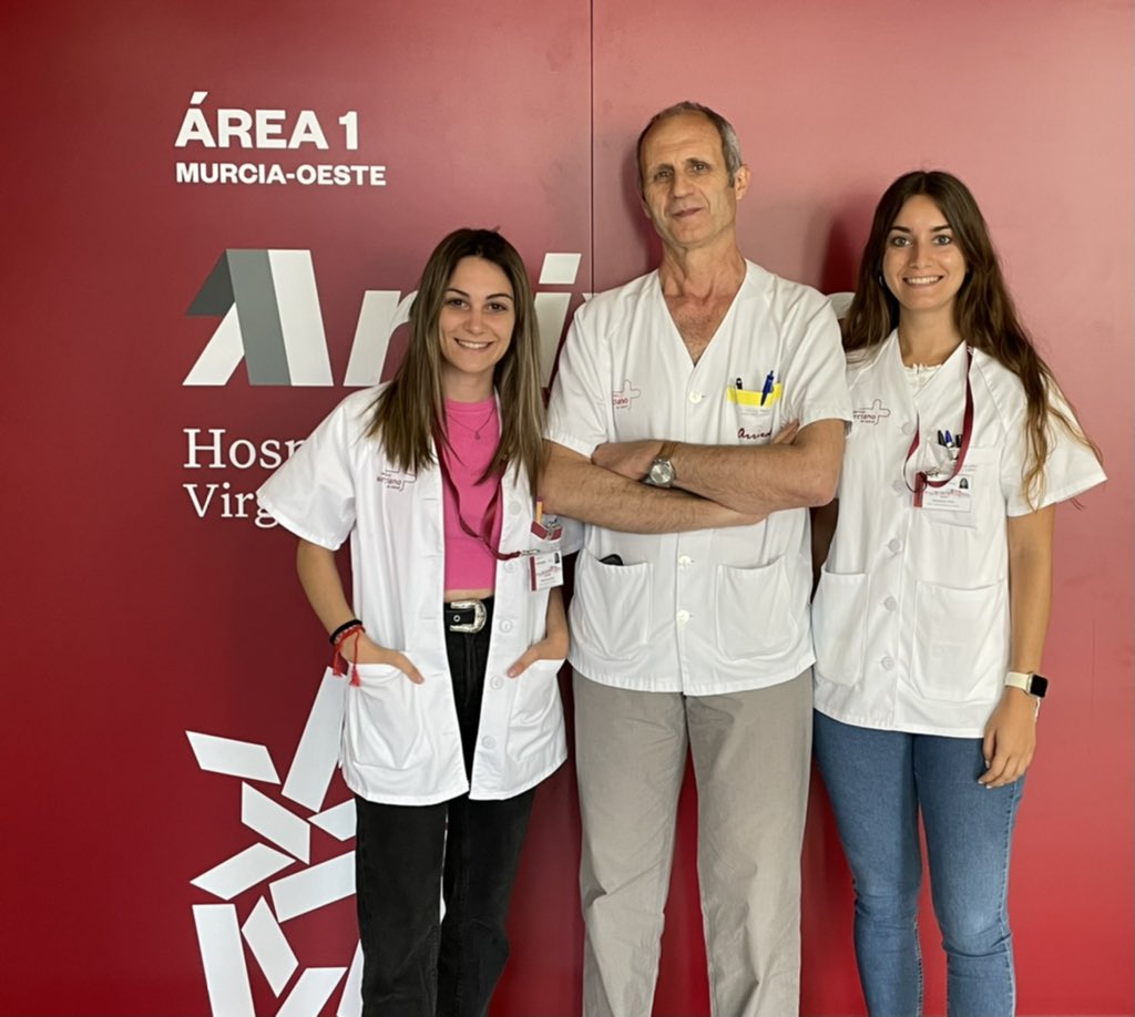 LabArrixaca's tweet image. Volvemos después de una temporada desconectados, y que mejor manera de hacerlo que con nuestras nuevas R1. Bienvenidas Sara y Cristina!! @AreaUnoArrixaca @Murciasalud  #laboratory