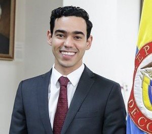 ElRoRodry's tweet photo. Comparte a este Luis Alberto Rodríguez de la suerte para que nunca te falte la prosperidad económica...🤗 https://t.co/OR097J0arh