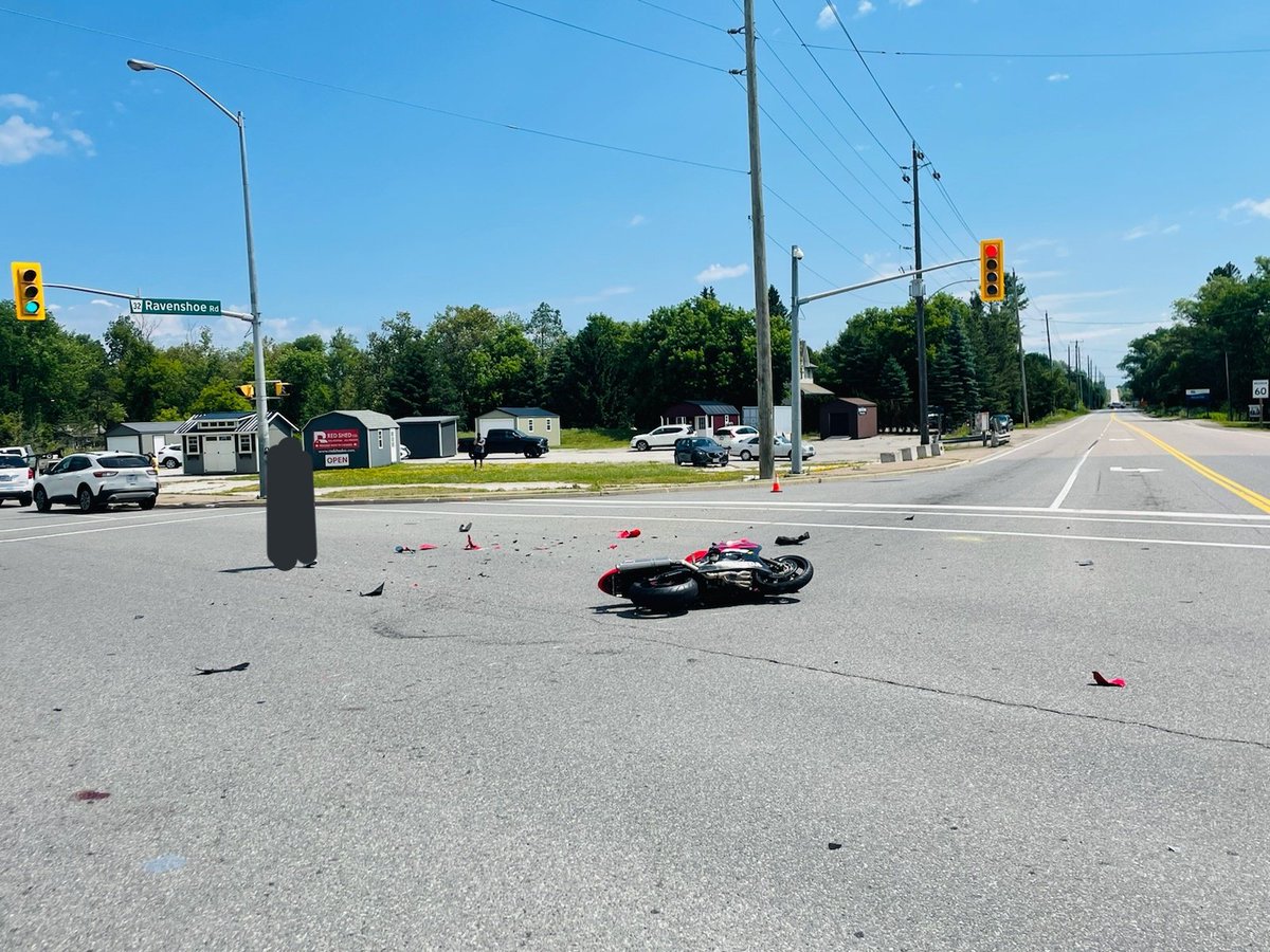 OPP_HSD's tweet photo. UPDATE: Investigation ongoing at #Hwy48/Ravenshow. 40 year old female motorcyle rider in critical condition at a trauma hospital. M/C was wb crossing Hwy 48 when an eb suv on Ravenshow turned left in front of motorcycle. Elderly female driver not injured. Investigation ongoing. https://t.co/5TuGs7I0QI