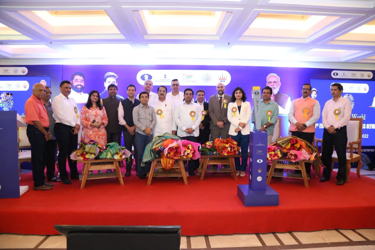Parinayfuke's tweet photo. Scripting India's Chess Revolution!!

Feel deeply elated to welcome the next leg of the Torch Relay of All India Chess Olympiad at Garware Club House, Wankhede Stadium in Mumbai today... 
@aicfchess @MahaChess #ChessOlympiadTorchRelay #FIDE #ChessOlympiad https://t.co/12P4OqhHEI