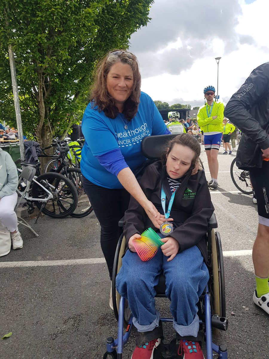 LorDempsey's tweet photo. Wonderful to be in Killarney cheering on @cyriltreacy and colleagues from @SalesforceUK fundraising for @BreakthroCancer . @carl_dempsey is definitely with us in spirit and certainly carried in our hearts. Thanks @EoghanOSulliva2 for your kindness.
#rokcc2022 #breakthroughcancer https://t.co/YGH5xaoh70