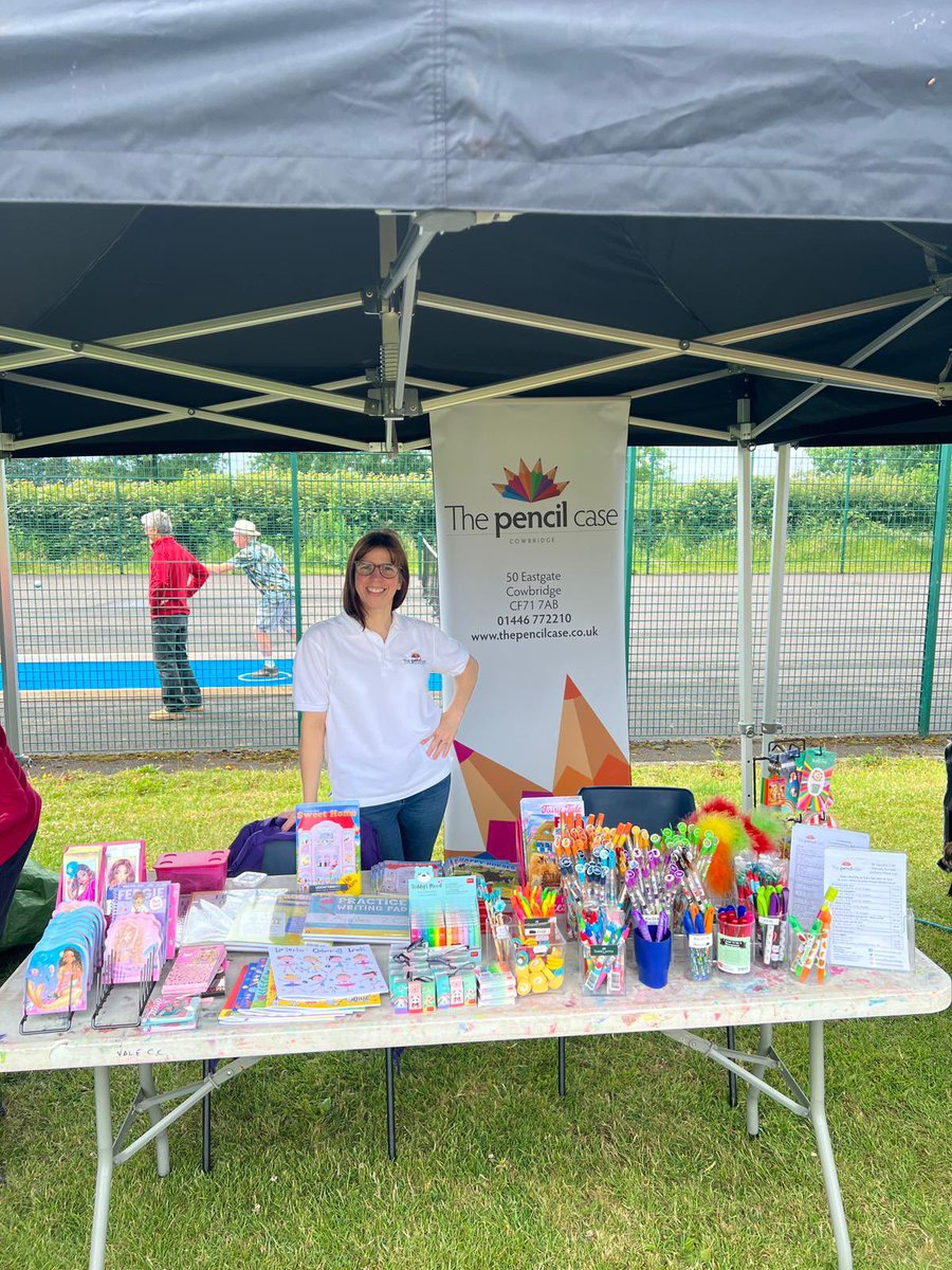 ThePencilCaseCo's tweet photo. What a lovely afternoon Sally & Maddie had at #Colwinston #Fete this afternoon!
Brightly decorated floats, colourful outfits, painted faces, stalls, games & races on the field, cream teas, big smiles π€ππ
#villagelife #community #ValeofGlamorgan #outandabout #ThePencilCase https://t.co/LrLZeiSE8o