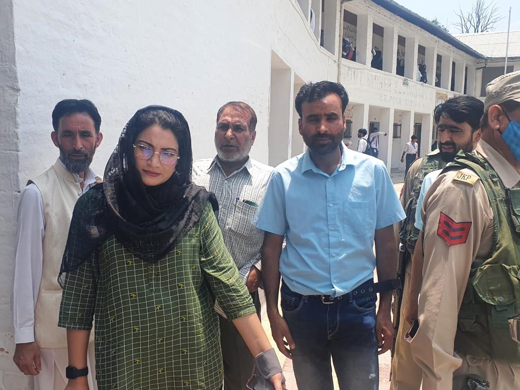 Saima Jan tweet media
