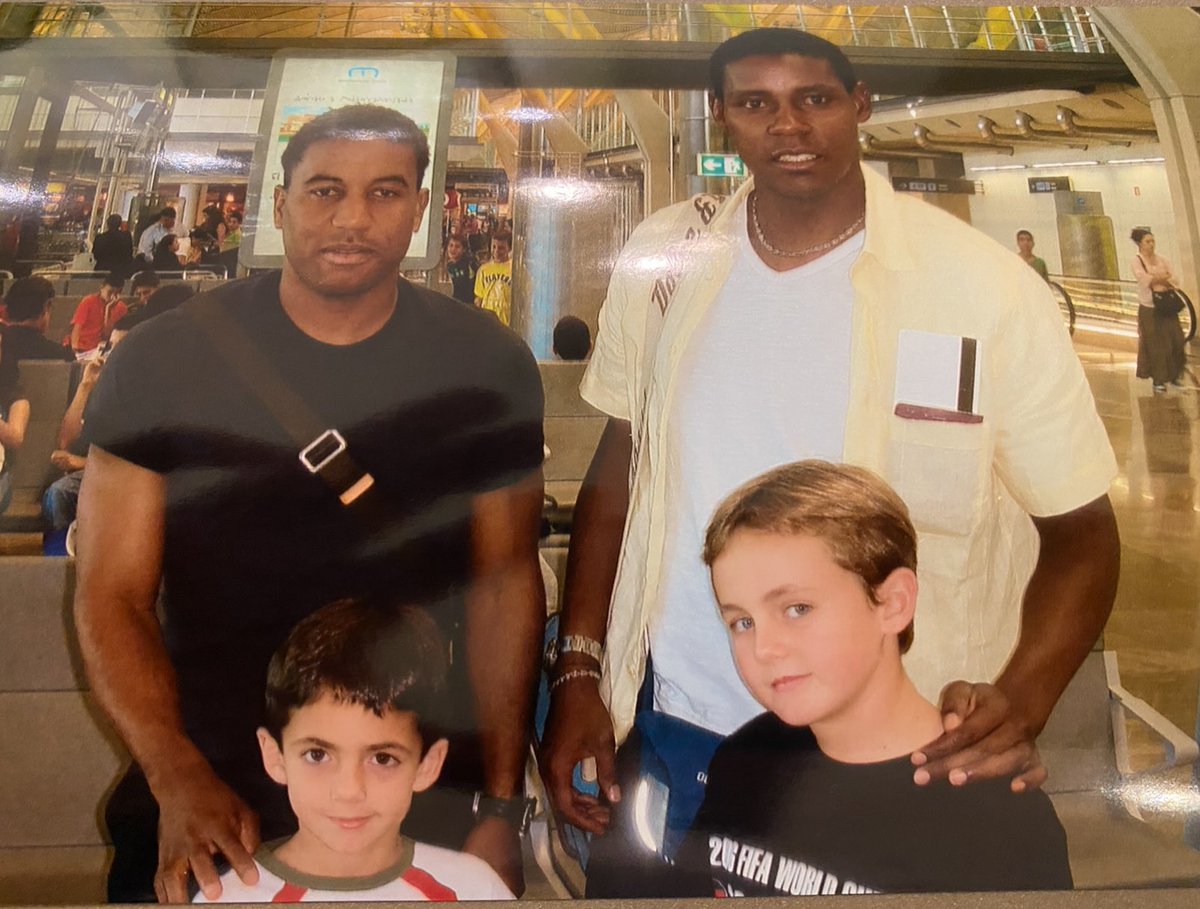 CampanaPablo's tweet photo. Baúl de los recuerdos… Alemania 2006
Ulises de la Cruz, Tin Delgado, Leo y Pablo Jr.
💪🇪🇨 https://t.co/m7xZS0FTwd