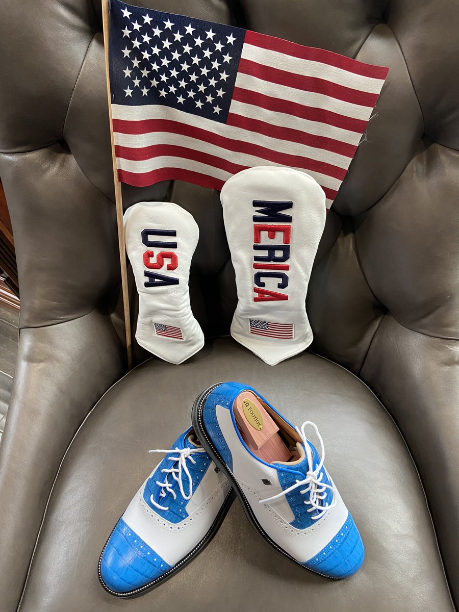 Percherke's tweet photo. Happy 4th of July! Expression head covers from golf’s luxury brand @linksandkings and custom MyJoys Premieres from #1 Shoe in Golf @footjoy #linksandkings #footjoy #4thofjuly #merica #friendsofjim https://t.co/r2j3CvcmBn