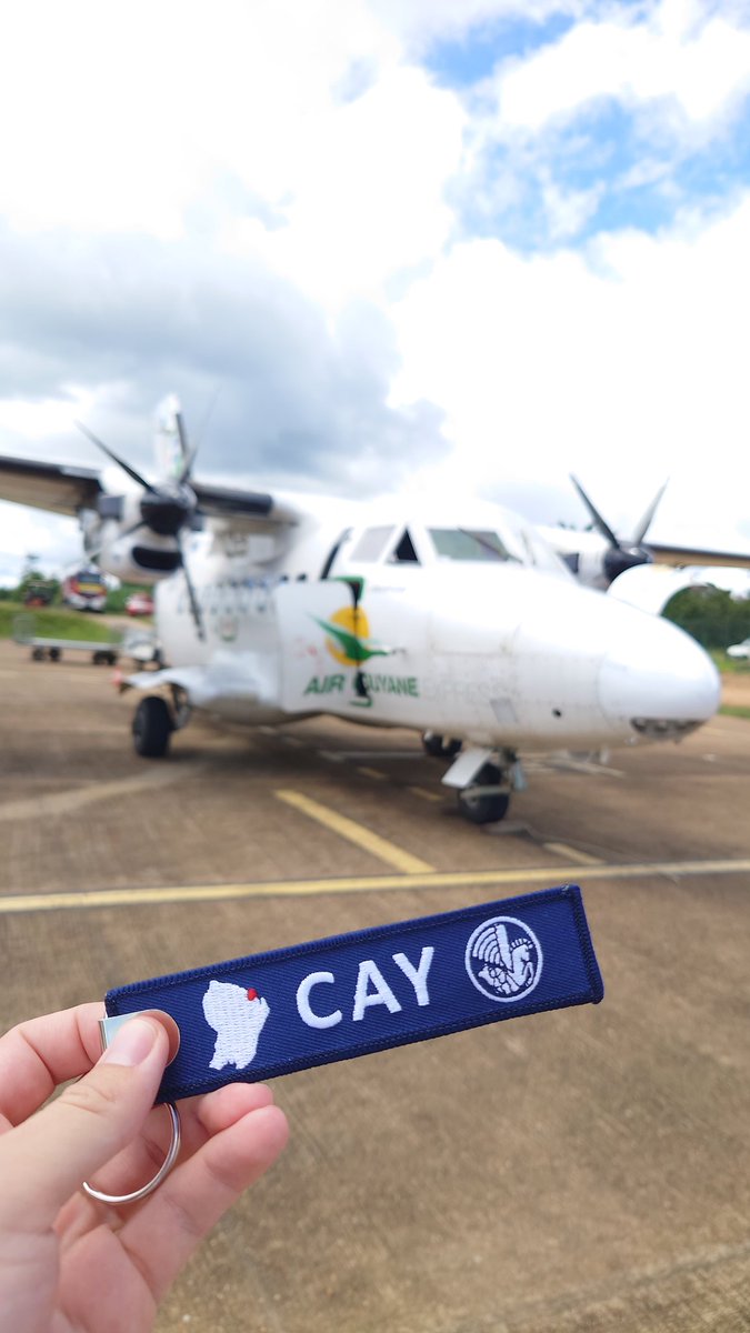 marcleflour's tweet photo. La flamme CAY @airfrance vole désormais au-dessus de l'Amazonie française sur let 410 d'#airguyane.
Merci @Lan_D40 !
#cayenne #guyane #let410 #AirFrance https://t.co/NNI4CsNdKO