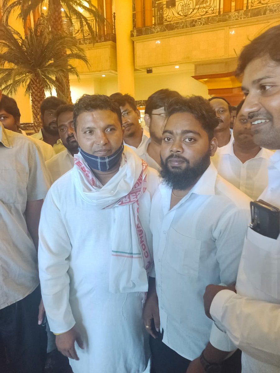 Indian_tnypc's tweet photo. Today Glad To Meet All India Youth Congress President @srinivasiyc  @Hassan_tnpyc @Vimal_tnpyc https://t.co/CjqCDphY09