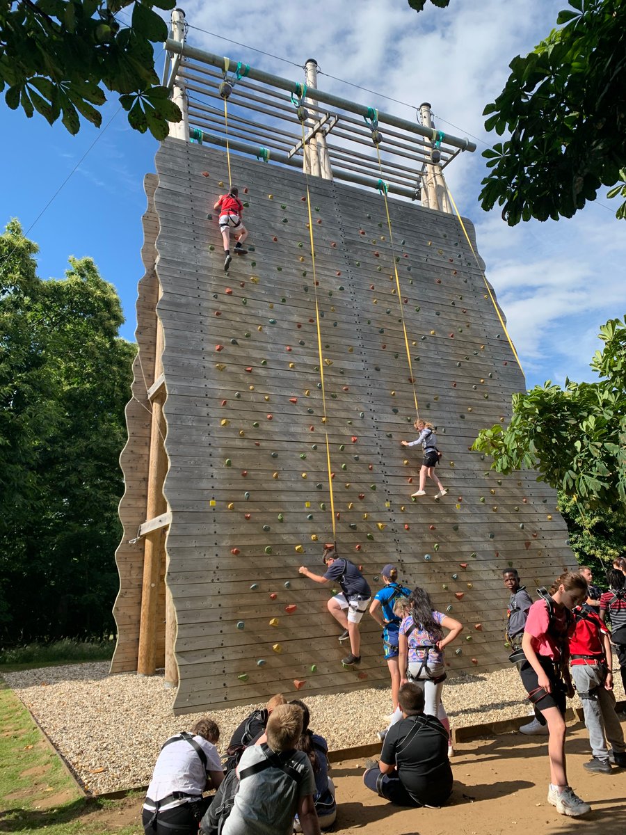 NorthlandsPri's tweet image. Nothing can stop us - we’re heading straight for the 🔝 
#reachforthestars
#pushyourself
#justonemorestep
#teambalders
#hopkinsonsheros