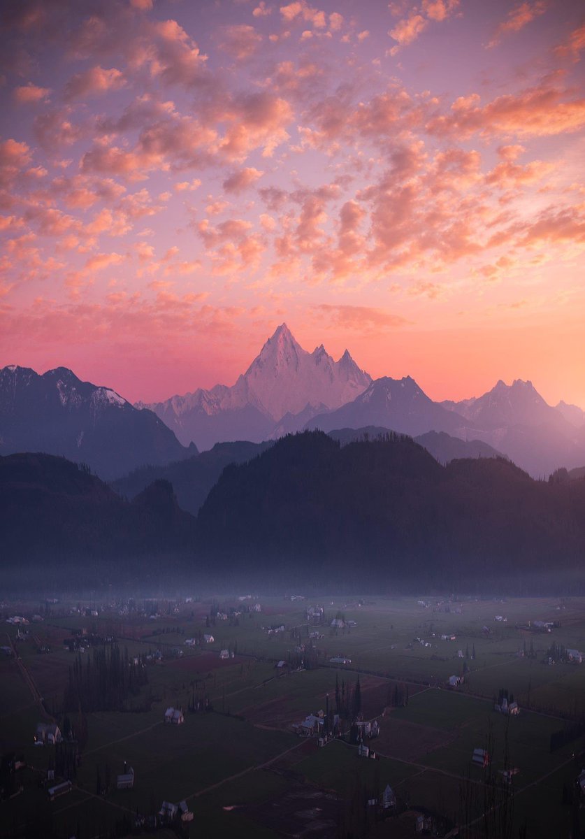 GM, I took this photo five minutes from my house 🇨🇦