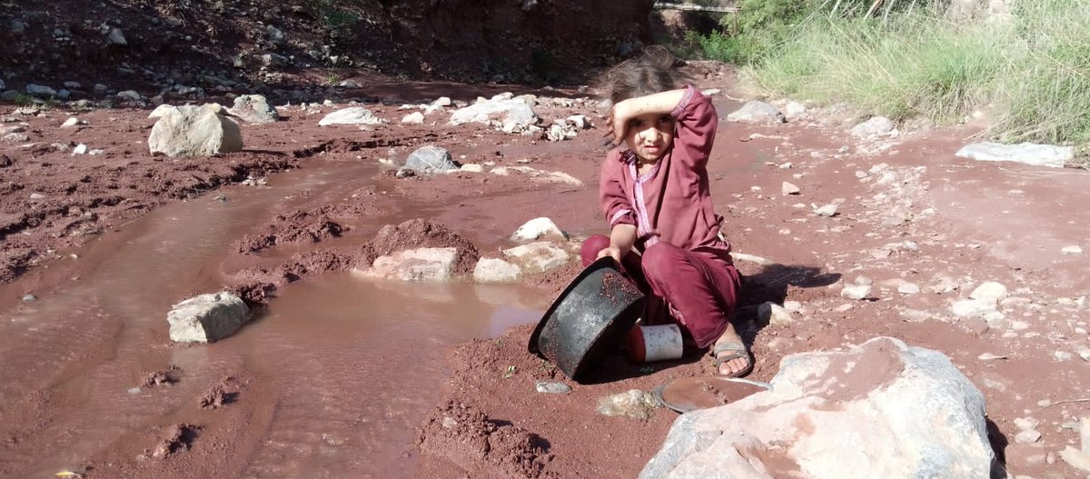 isiraj77's tweet photo. Now,we are facing catastrophe &amp; U have everything we lost.This is how U ruined us!
@a_siab @Khadimhussain4 

#RehabilitateTirahIDPs https://t.co/eSqAChgBYF