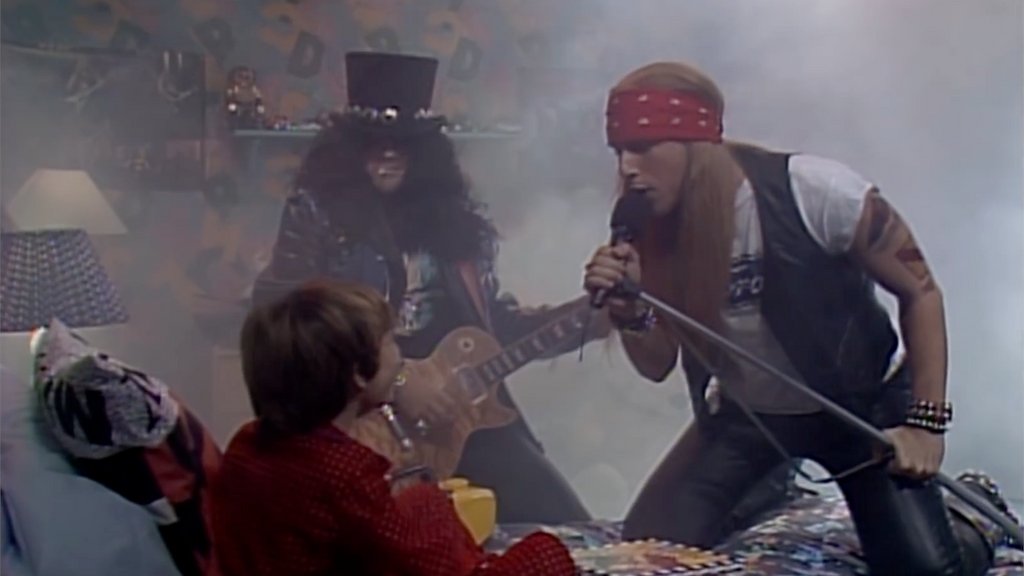 Watch SNL's fun 1991 'Kiddie Metal' skit starring Adam Sandler as Axl Rose, Kiefer Sutherland as Slash and Sebastian Bach as Sebastian Bach l8r.it/jhBs