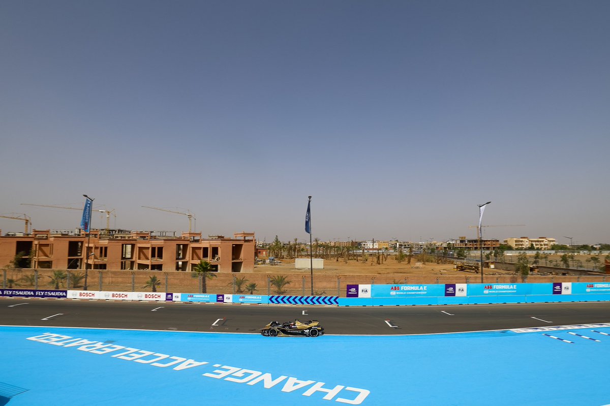 Hard feelings especially when the pace was there all weekend clearly i was aiming for the win but the Marrakesh heat decided otherwise. We still score strong Championship points <a href="/DSTECHEETAH/">NEUVILLE IS GOD</a> Well done <a href="/afelixdacosta/">Antonio Felix da Costa</a> for your 🥈 place. See you all in NYC #JEV25 📸 <a href="/GermainHazard/">Germain HAZARD</a>