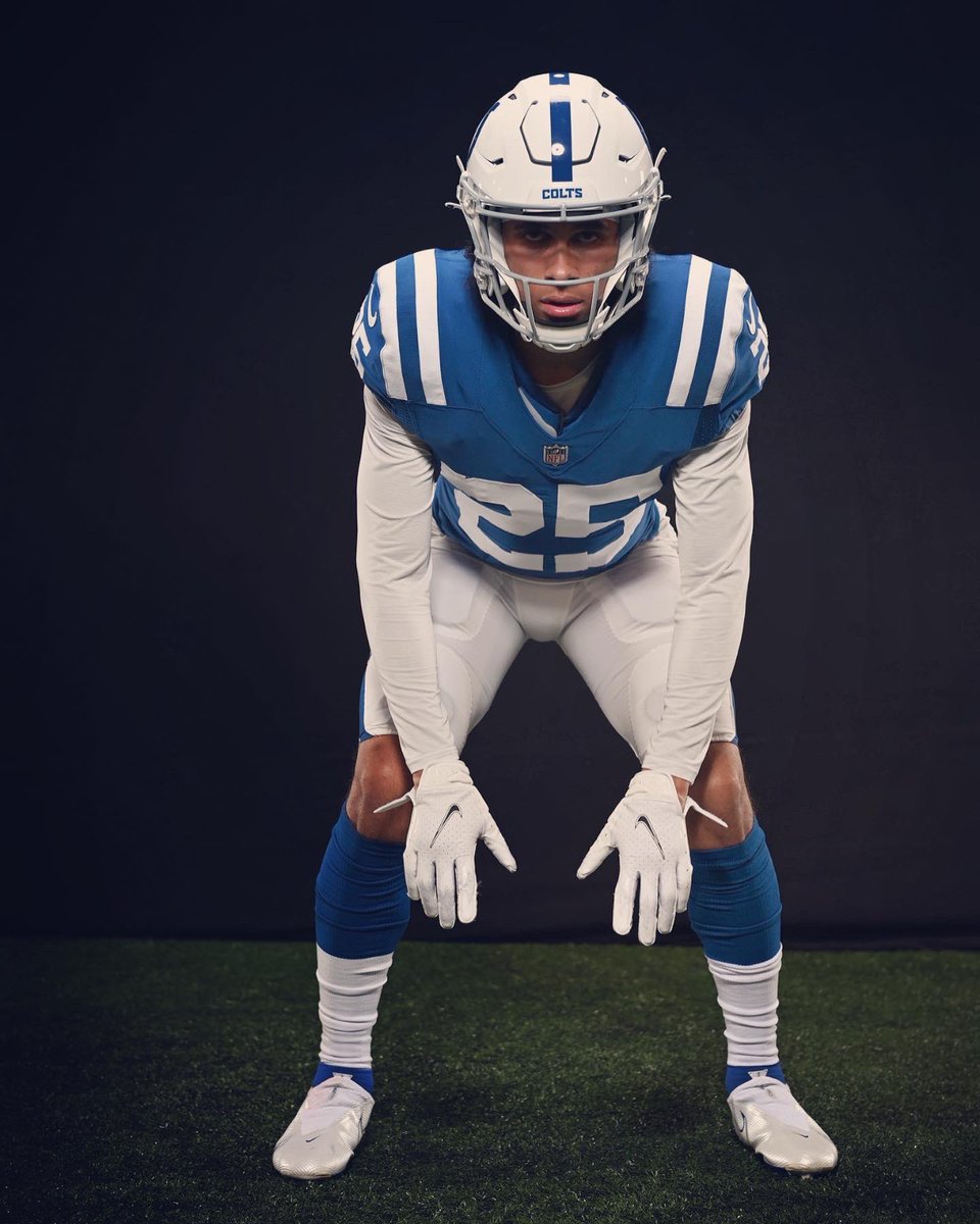 Rodney_Thomas26's tweet photo. That #fortheshoe feeling 💙 https://t.co/Q7QlPafIke