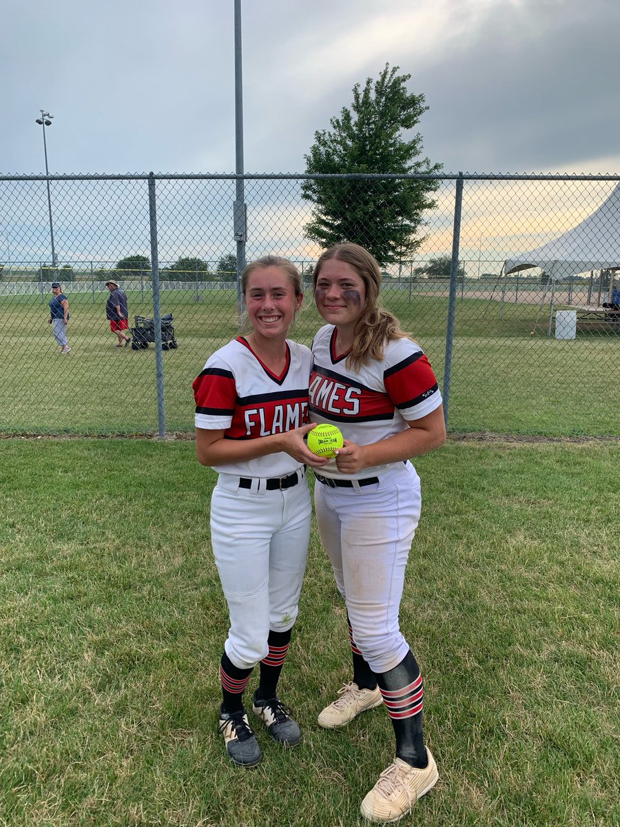 <a href="/SophiaE1706/">Sophia Eaton</a> with a HUGE double off the fence to start the bottom of the seventh in a tie game vs Pekin Power Red and her teammate Lauren Riddle walks it off with a laser in the gap!! Great job ladies! Survive and advance! 🔥🥎