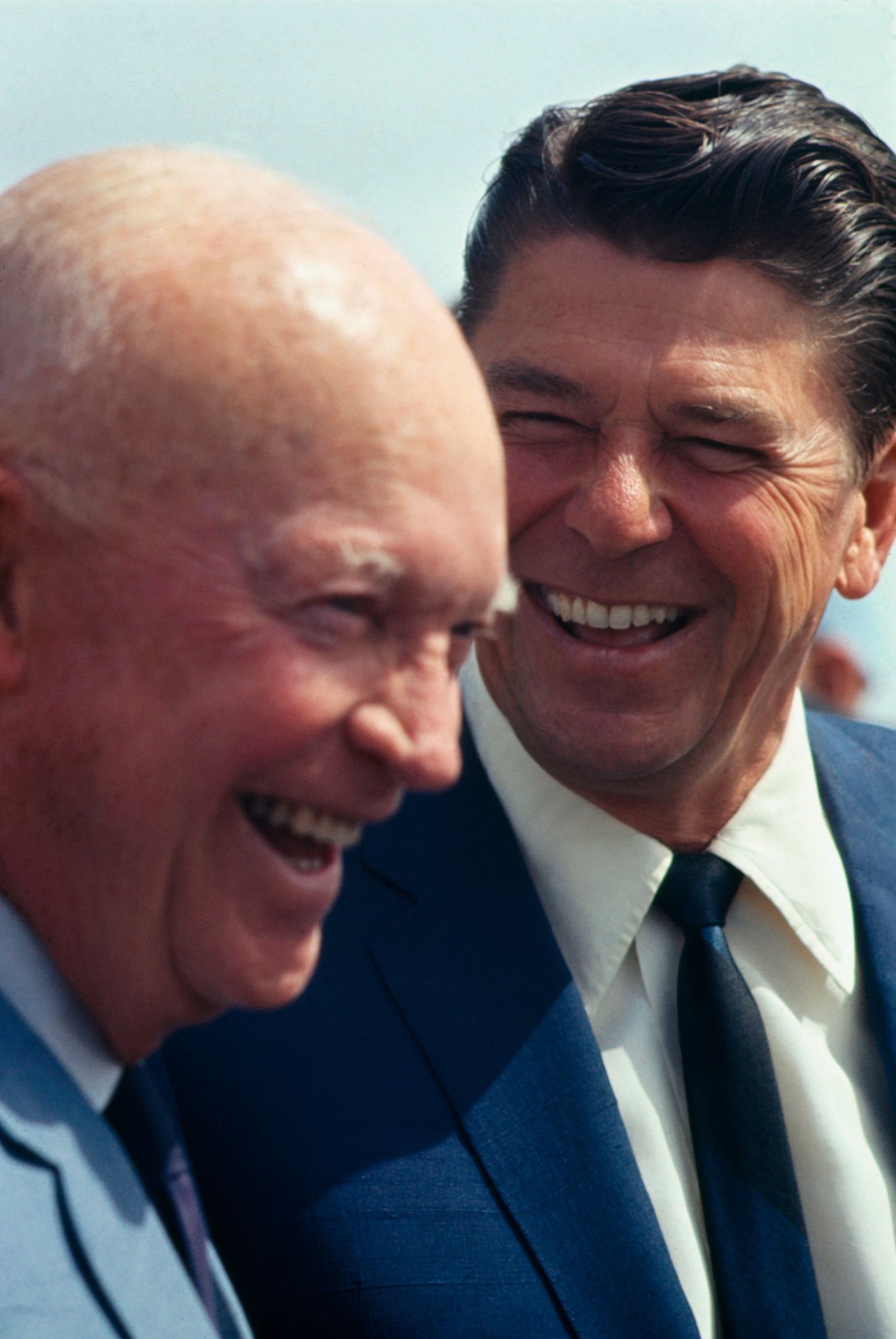 Presidents and vice presidents doing normal shit on Twitter: 