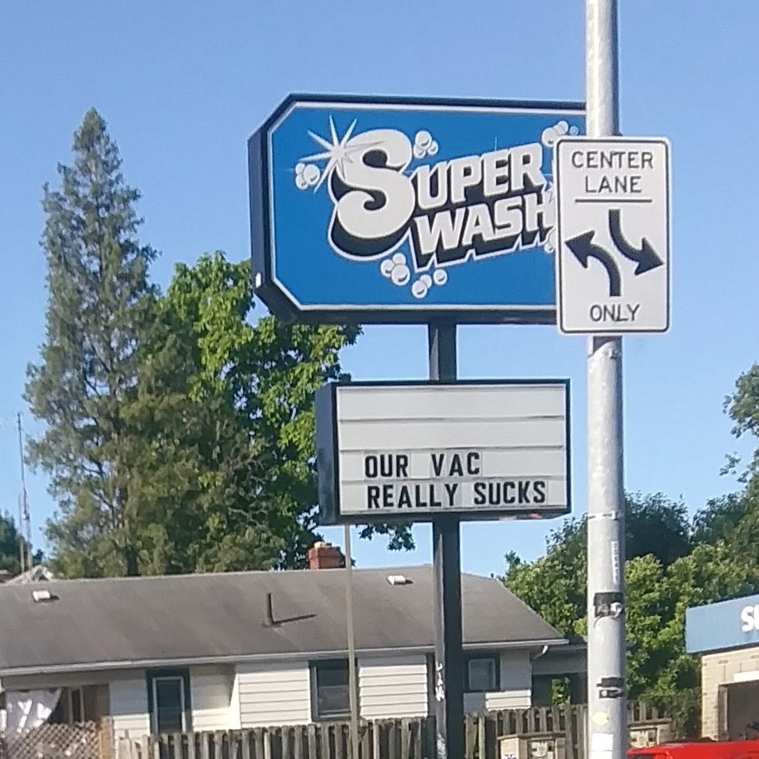 LadyVHS's tweet image. Have to say, I appreciate the honesty here 😂

#superwash #TellitLikeitis