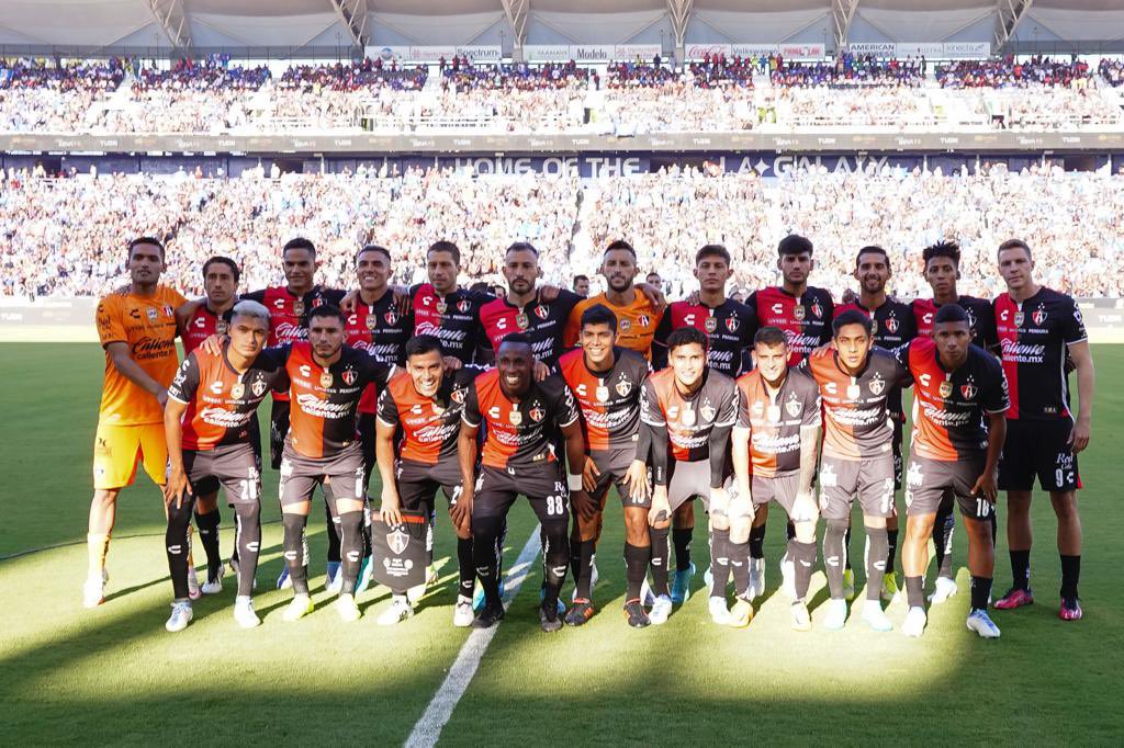 Por iniciar un torneo más con estos colores, pero con más compromiso e ilusión hacia el objetivo trazado. Esperamos contar con su apoyo todo el Apertura 2022, Fiel. 🤞🏻
❤️🖤
#AR26
#ArribaElAtlasCabrones