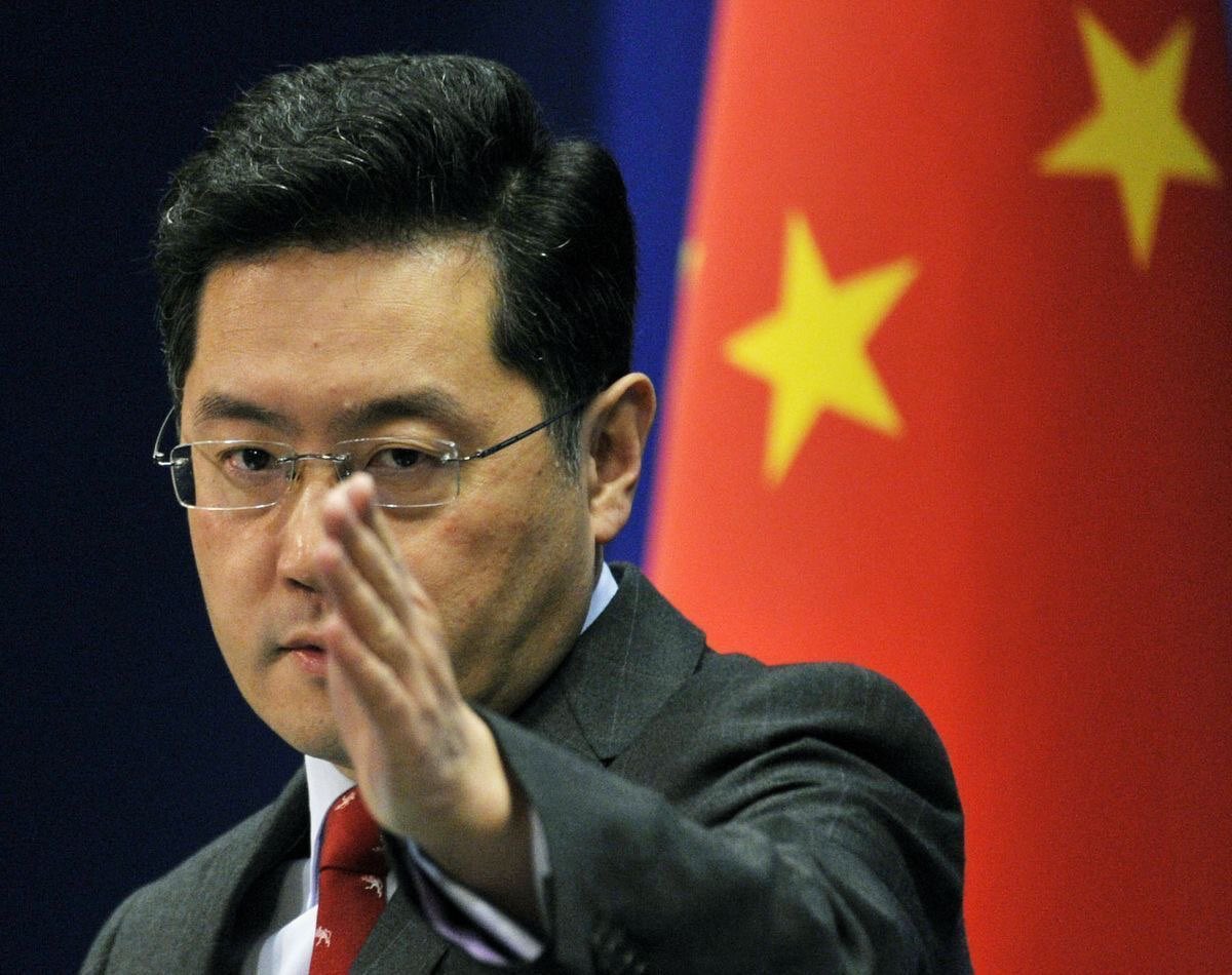 __CarmenLopez's tweet photo. Embajador chino en Estados Unidos Qin Gang:

"Hemos estudiado cuidadosamente el nuevo concepto de la OTAN, en el que  China está identificado como amenaza potencial para los próximos 10 años.
China tiene solo una base militar en el extranjero. Estados Unidos tiene 823.” https://t.co/eupBBjrCkI