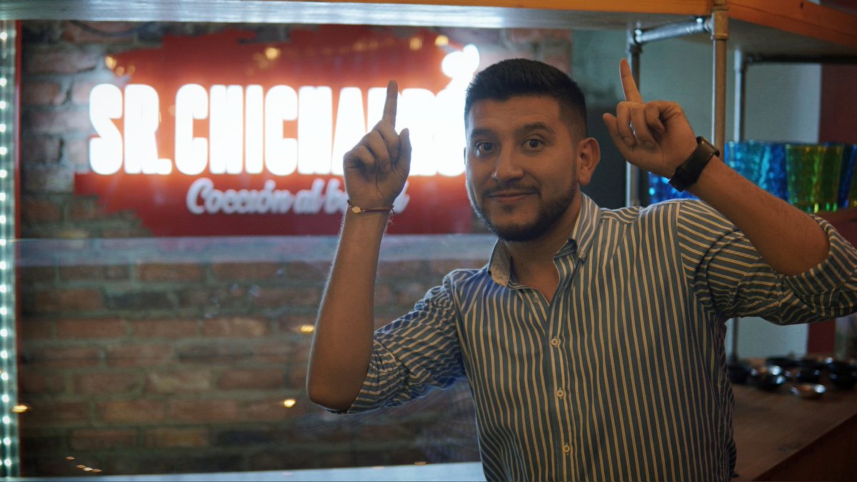 SenorChicharron's tweet photo. Twitter haz tu Magia 🔮

Después de mucho esfuerzo, logramos inaugurar nuestro primer punto de @SenorChicharron en Bogotá 

Carrera 14 # 83-65 Bogotá 

Les agradecemos nos ayuden dar RT 🔁 y compartir esta publicación para que muchas personas conozcan de este sueño

Bendiciones https://t.co/peduo7VQup