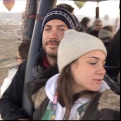 sana yatta bi partide değil sokakta hiçbiri gibiyken alıştım 🥲