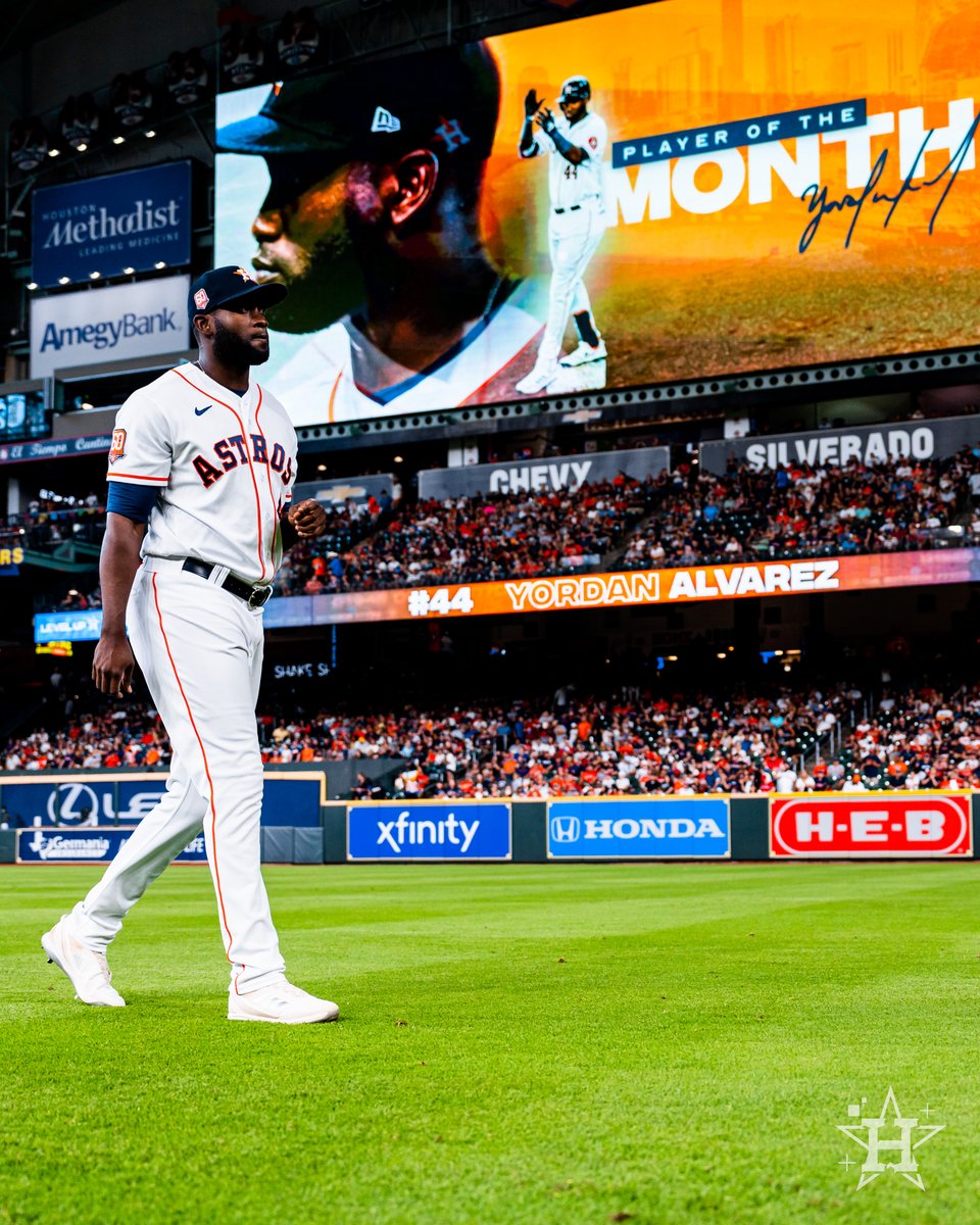 astros's tweet photo. First of many. https://t.co/PmRkARP7eC