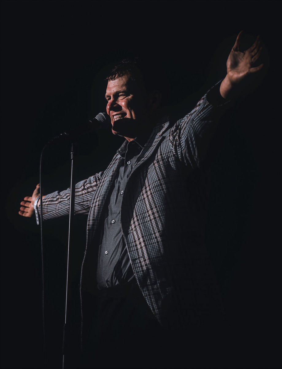 Have you ever seen <a href="/SixElectric/">ElectricSix</a> play live?? Go NOW!! Superb band, superb songs, superb show, just brilliant entertainment from the first note to the last. A highlight of mine to this day. #electricsix #livemusic #bandphotography #stagephotography #eventphotography #festival #live