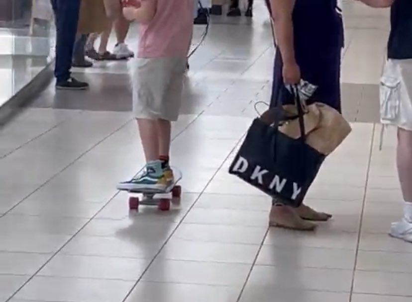 DarbyAllin's tweet photo. Sometimes if you run into me at the airport you’ll get a skateboard.

Congrats on the forbidden door board keep skating!🤘🏼 https://t.co/vVAIkzNoxh