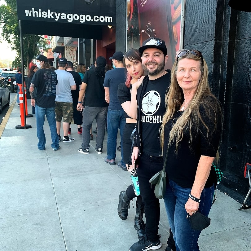 Took my mom to see NEMOPHILA at the world famous Whisky A Go Go in West Hollywood! 
I had a great time chatting with everyone I met!
#Nemophila #nemophila_band #WhiskyAGoGo #JRock #JMetal #日本 #音楽 #バンド #ロックバンド #ロックミュージック #JapaneseRock 
#Maidiac #Shreddawg