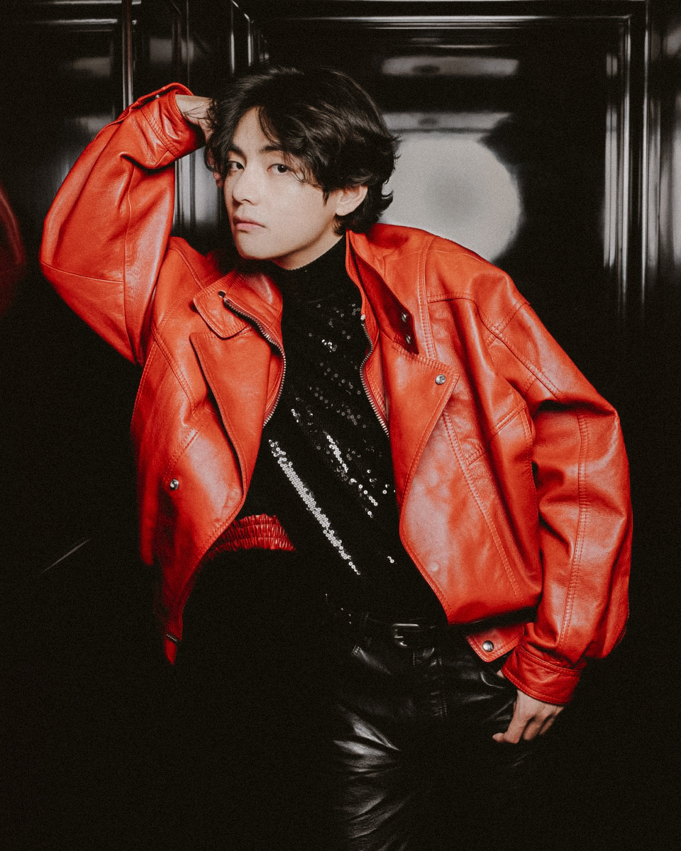 vminkookzip's tweet photo. the model https://t.co/2Mi7nJRNXM