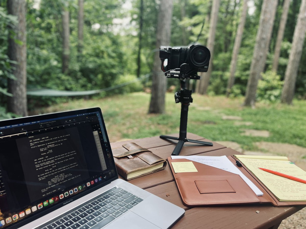 FilmsWooster's tweet image. Did you really think we’d leave without saying goodbye?

After a brief social media hiatus, we’re finally back :) This time with a new camera and new stories. 

Use this long weekend to remind yourself what’s important to YOU 🎇