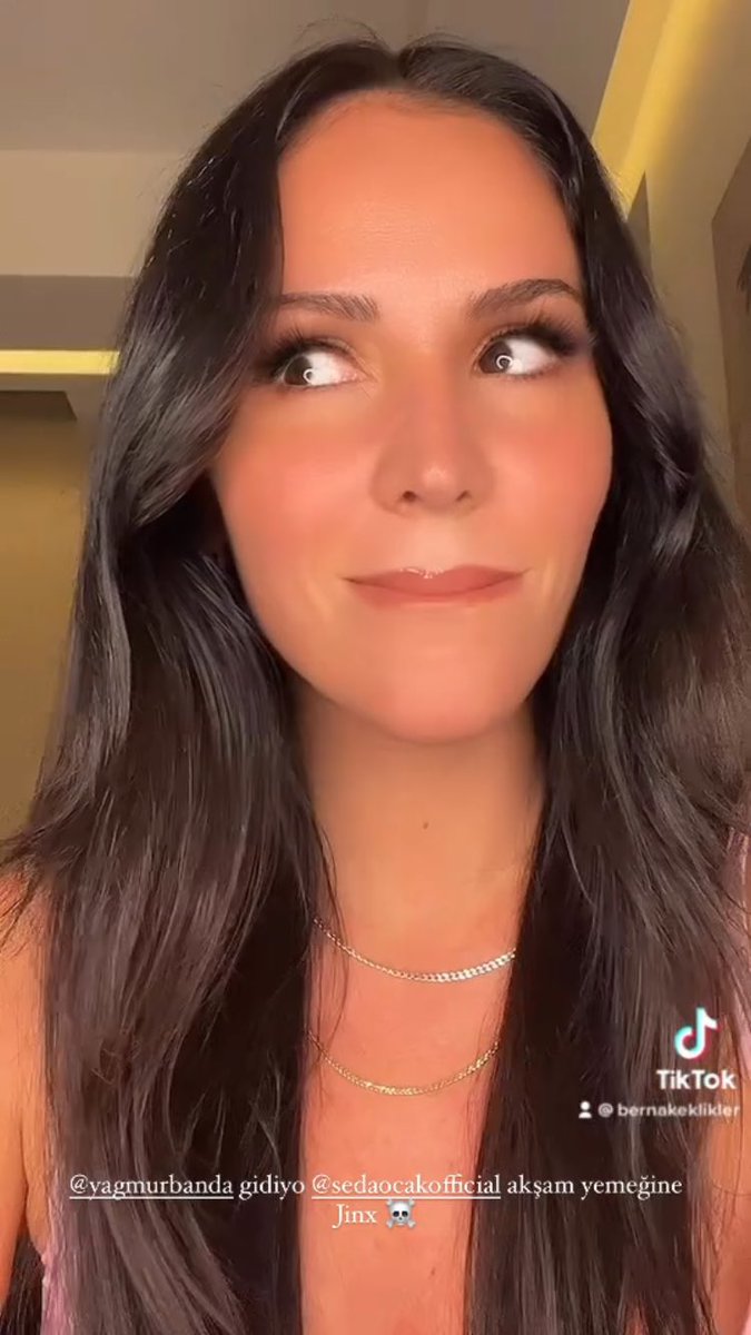 sihirlibirisii's tweet photo. Kızımın güzelliği 🥺😽😽😋
@bernakeklikler #queenfc https://t.co/ZiW7DeBjqM