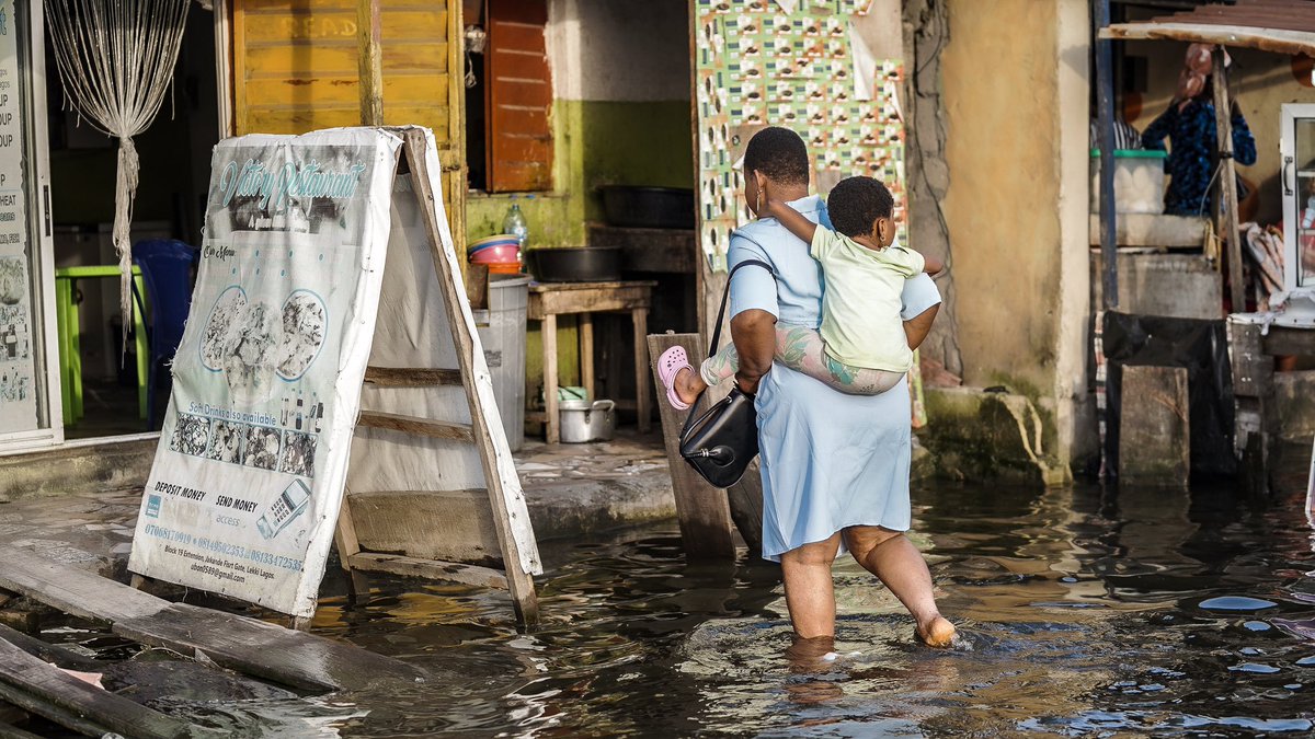 GraceEkpu's tweet photo. Was tired of sitting indoors and felt I really needed to come out to highlight the impact of the flooding on mothers and children… The poor drainage system in Lagos is worrying. Of course it won’t be Lagos if I don’t get harassed by area boys. https://t.co/y91MGGw9JJ
