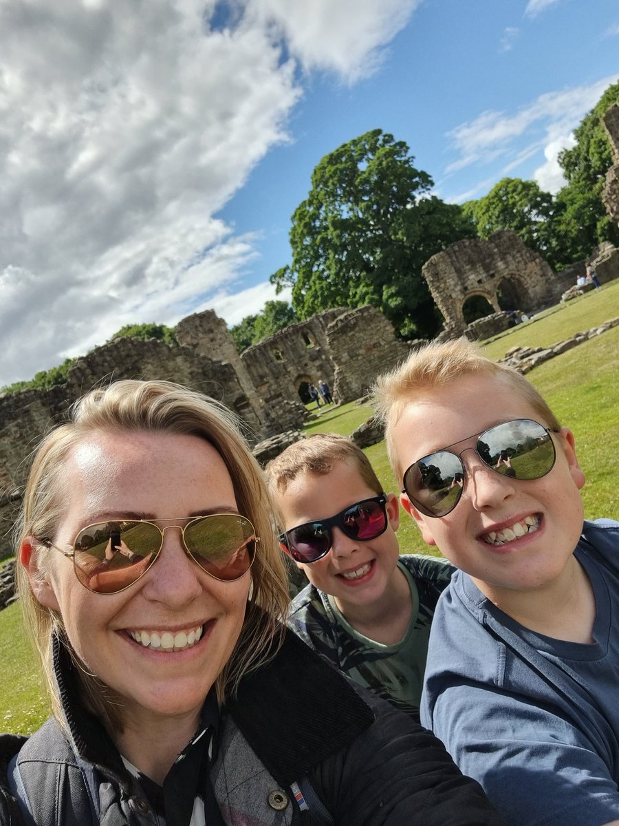 VickiA999's tweet photo. Having 50\50 custody & being a shift worker makes our time together so much more precious #adventures #myboys❤ #betterwhenweretogether https://t.co/1IY9PUV2vn