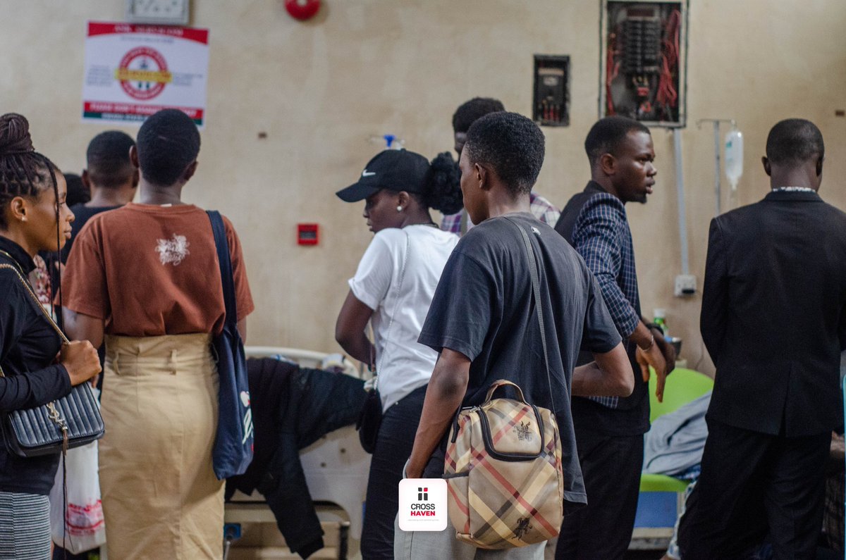 theCrosshaven's tweet photo. We proceeded with the Hospital to visit the patients gift them welfare materials and most importantly pray for them. We heard several cases that took us into the place of prayer, we lay hands on children and they received healing by faith, 
#Socialimpact #Sick #Healing #hospital https://t.co/dTyj7oOXsx