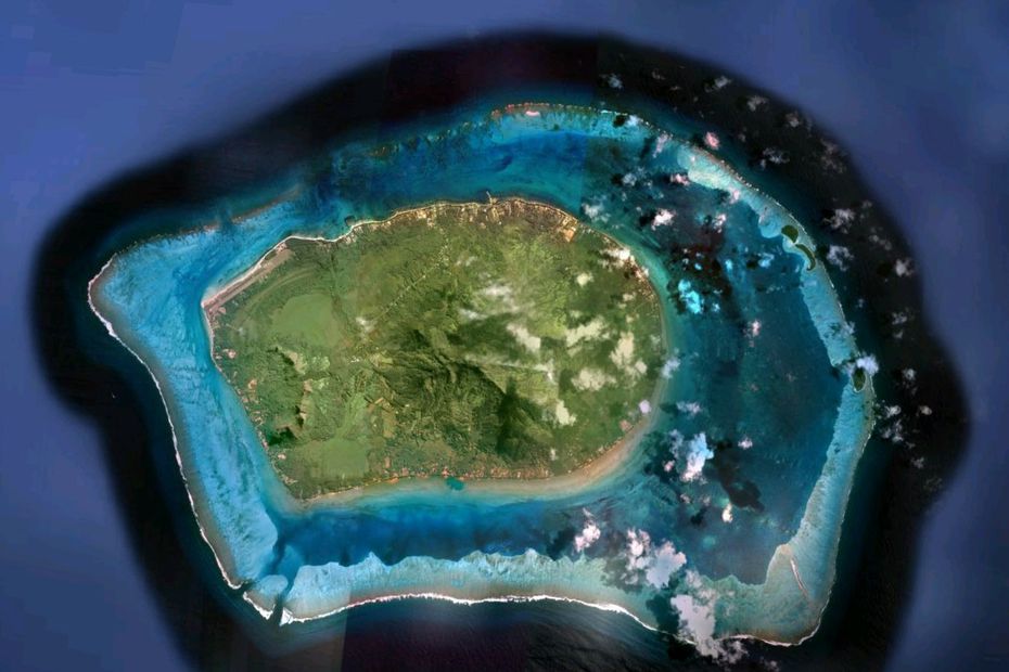 Kervarec16's tweet photo. Inauguration officielle de Fort George à Tubuai : l'histoire des mutinés de la Bounty permet d'évoquer un pan de l'histoire de l'île. Impliquer CM2 et 6e, s'approprier son patrimoine naturel et culturel : Bounty, marae, reo...  @LEHARTELChrist1 @EducationTahiti @ApollonOlivier https://t.co/pOlouGFaAV