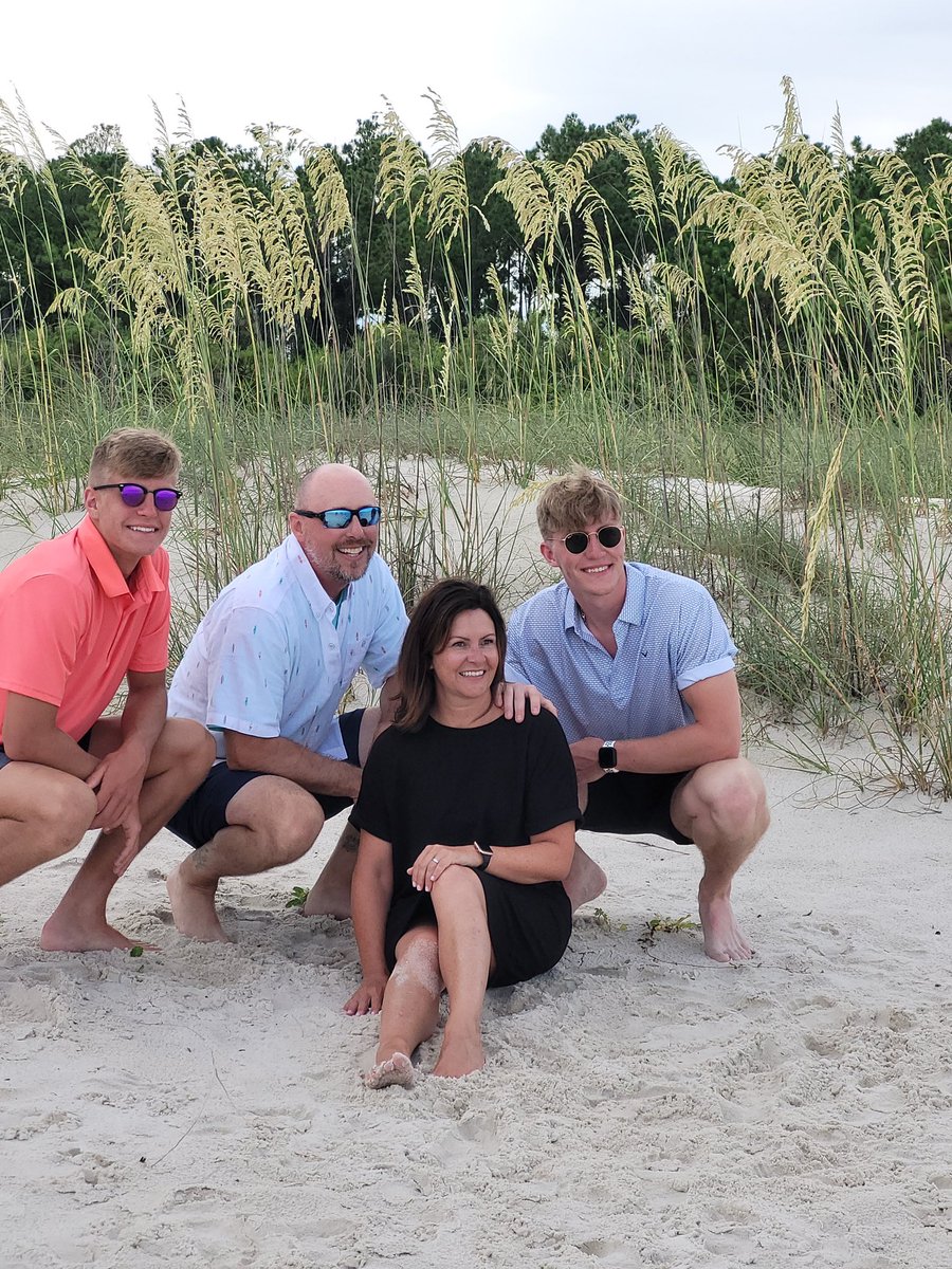 AustinW25 tweet media