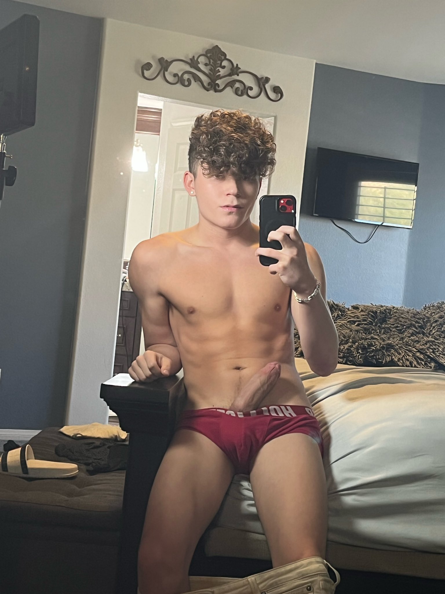 Silas Brooks on Twitter: "How can I help? ;) https://t.co/gqvPiJr2m3