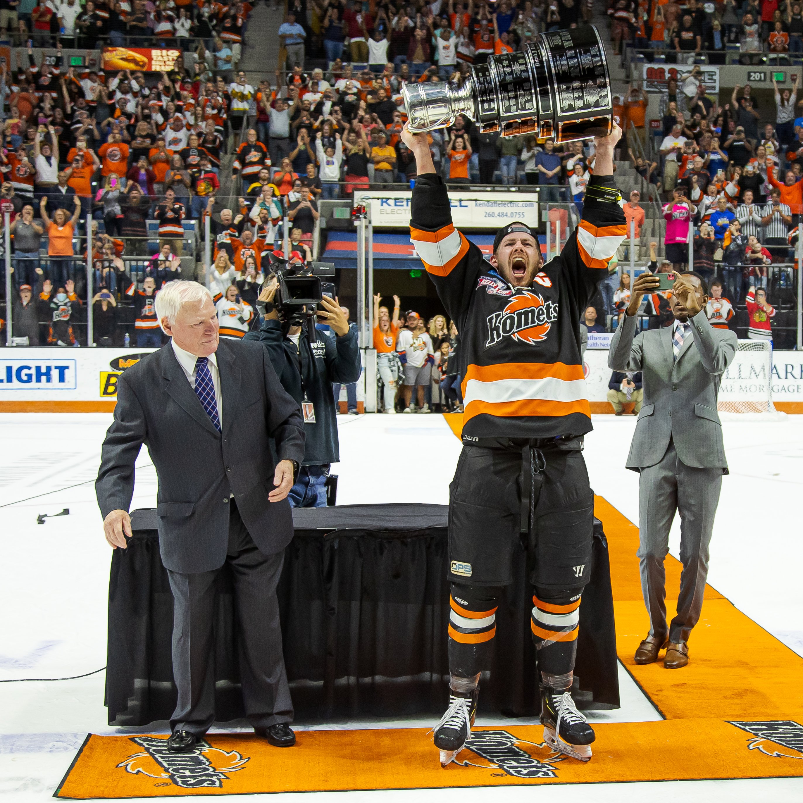 171 Fort Wayne Komets Photos & High Res Pictures - Getty Images