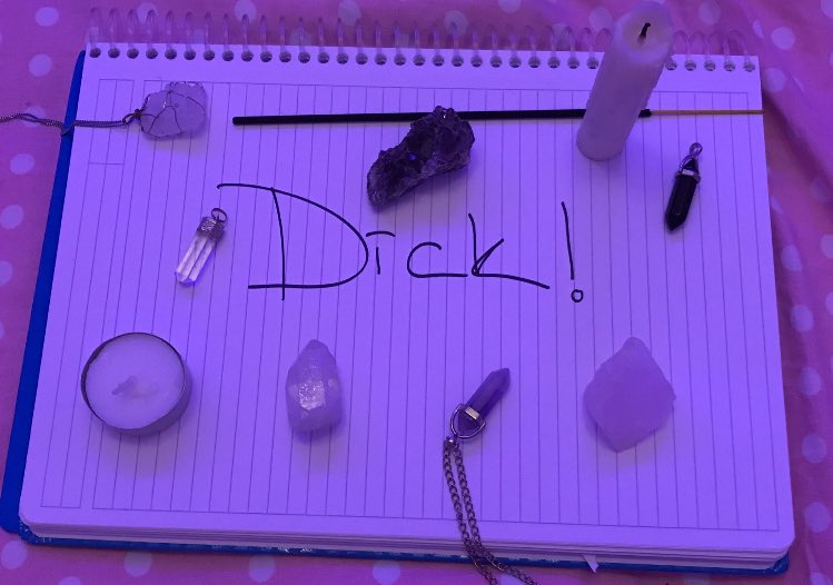 iris (@vampvils) on Twitter photo 