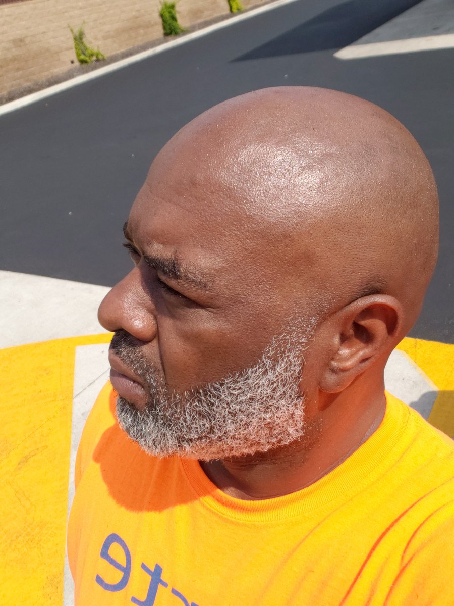 Byg_Tymer's tweet photo. Deep thoughts! Enjoying this sun soaked day! #JustMoe #MoeBetta https://t.co/3gBLDbmOdw