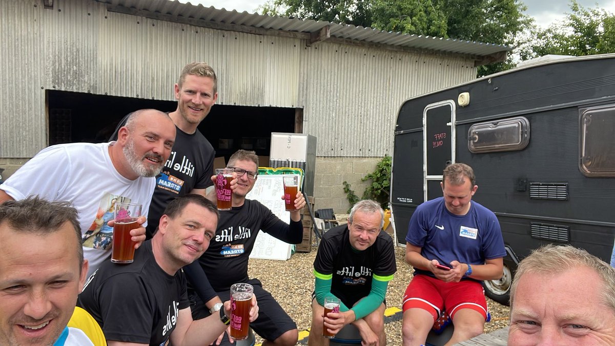 sitinastream's tweet photo. #teampub strike back https://t.co/s3dcxepK2c