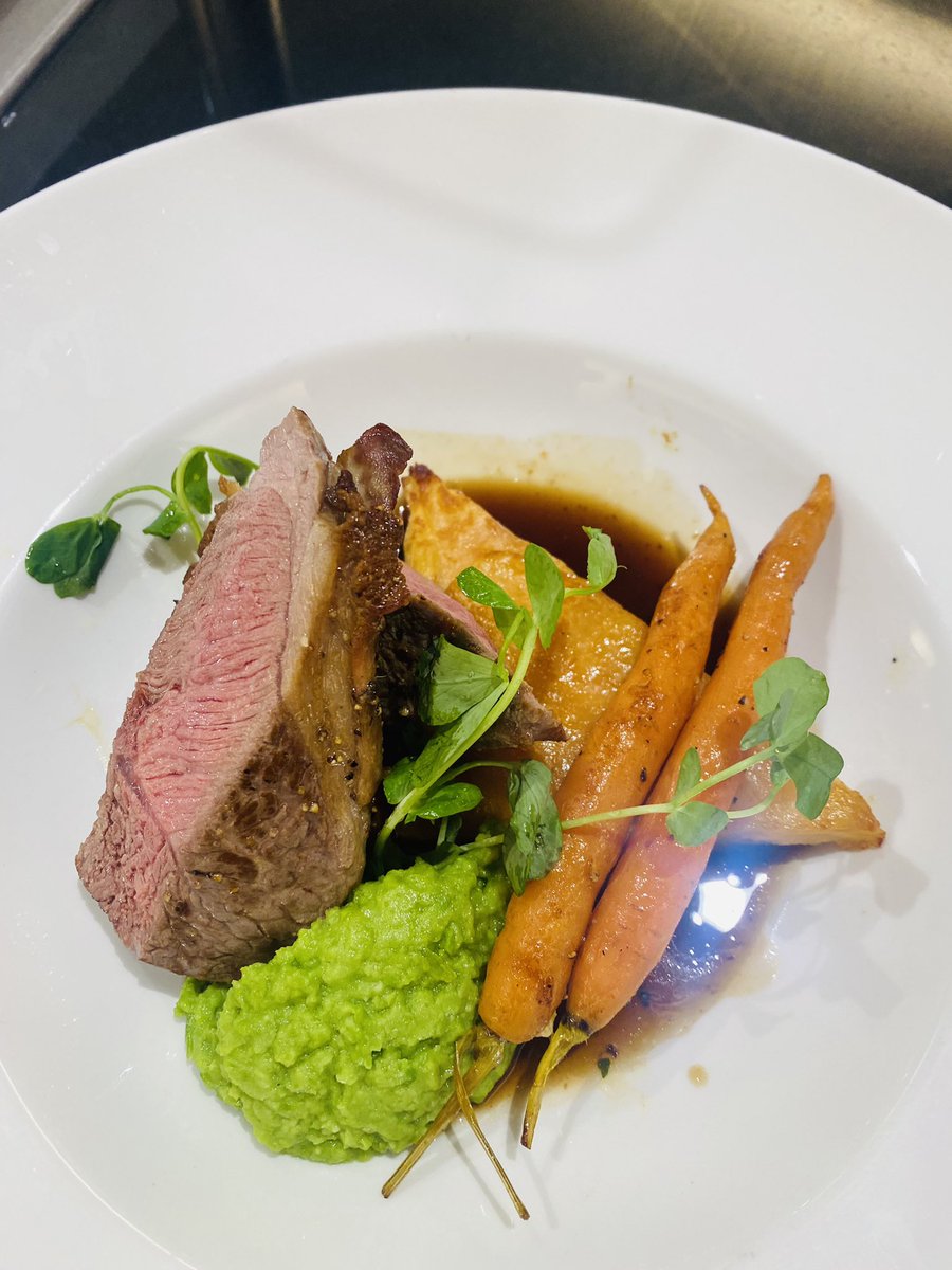 Sam White tweet media