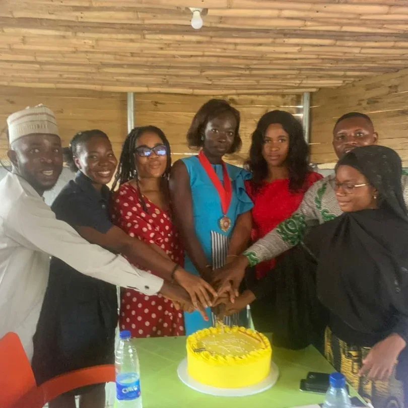 ZoneERotanan's tweet photo. Spot all the CMPs if you can.
Yes, they were all present at the handover ceremony of the Rtr. President Olamide Dominion who took over office from Rtr. PP Bibi Osung.
The Rotary Club of Ligbe FHA has the key to dominating the Imagine Rotary year in Synergy.
#RotaractIsGood https://t.co/K7F86SV96k