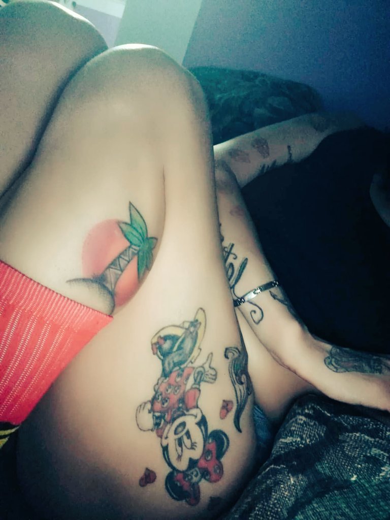 alexandra la rosa 🌹 tweet media