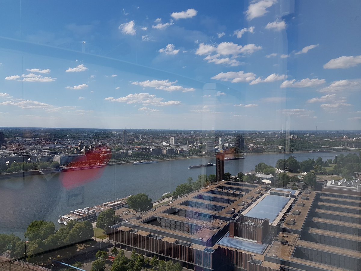 max_oberste's tweet photo. #Köln #Kölnerdom 😀😃😁😊👍🏻😎☀️ https://t.co/V9FfzAQqta