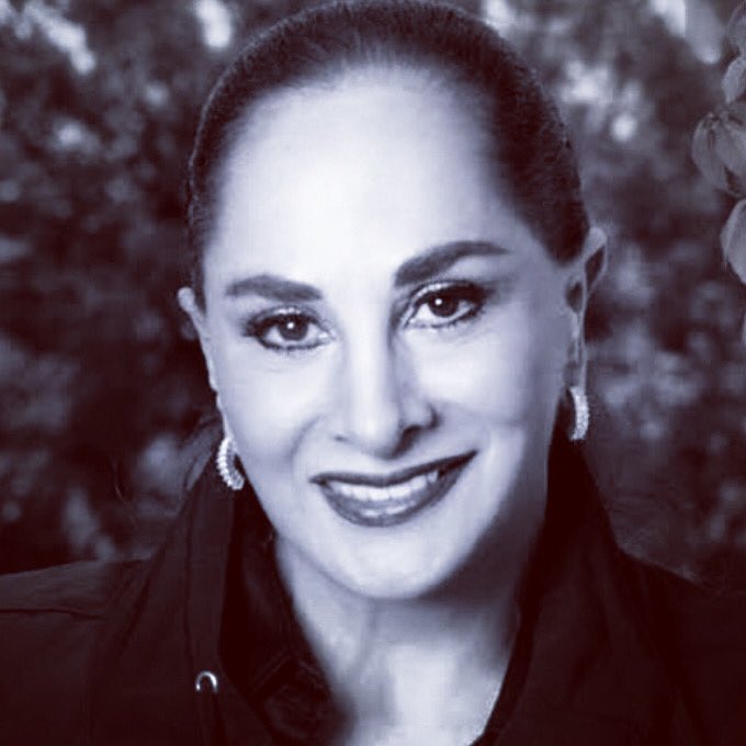 andactores's tweet photo. La Asociación Nacional de Actores lamenta profundamente el fallecimiento de nuestra compañera Susana Dosamantes, miembro de nuestro sindicato. Nuestras condolencias a la compañera @PaulinaRubio, familiares y amigos. Descanse en Paz. https://t.co/hR4W4yddUt
